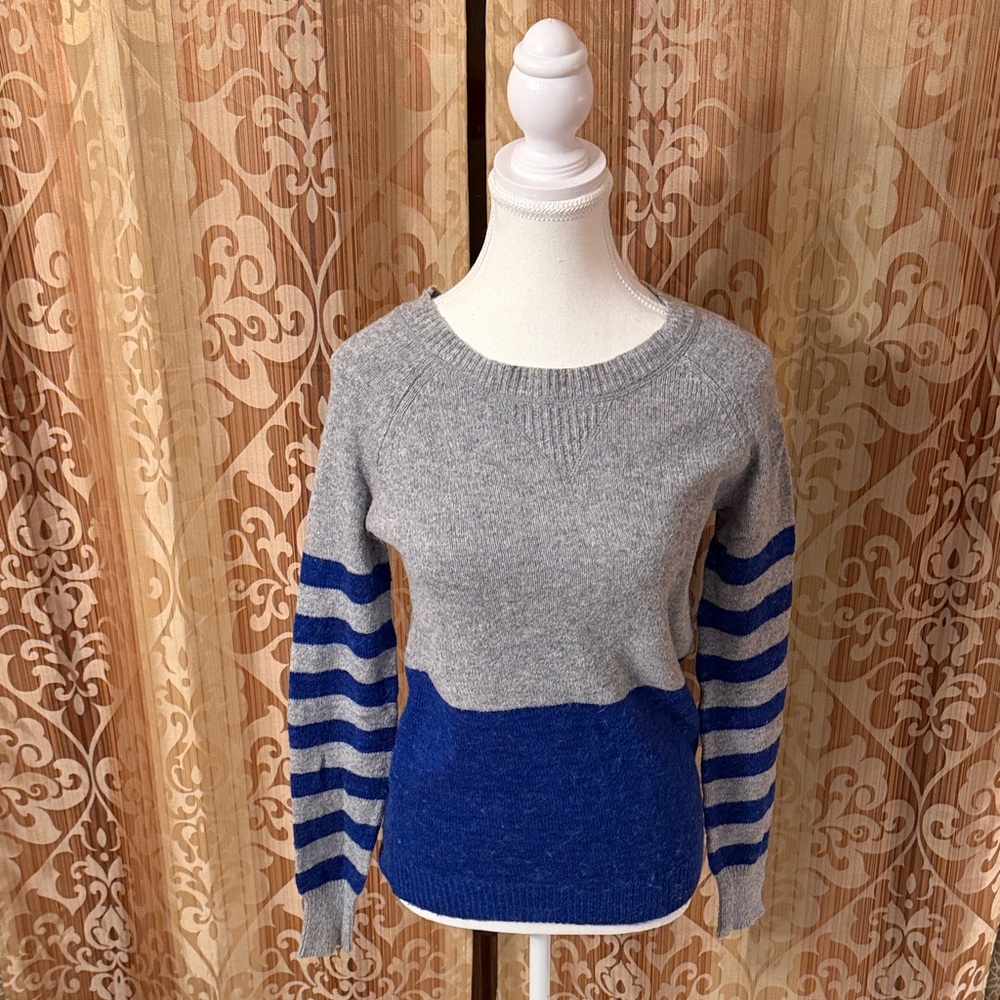 Ruby Moon Gray and Blue Women's Sweater